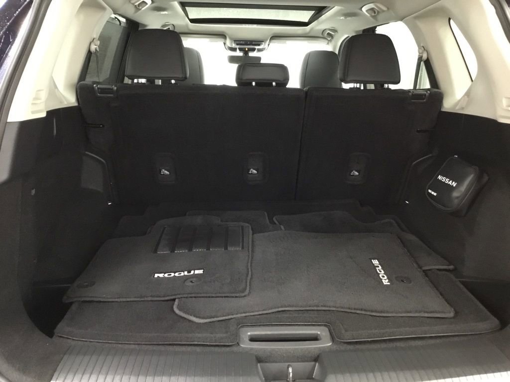 Used 2024 Nissan Rogue SL w/ SL Premium Package image 15