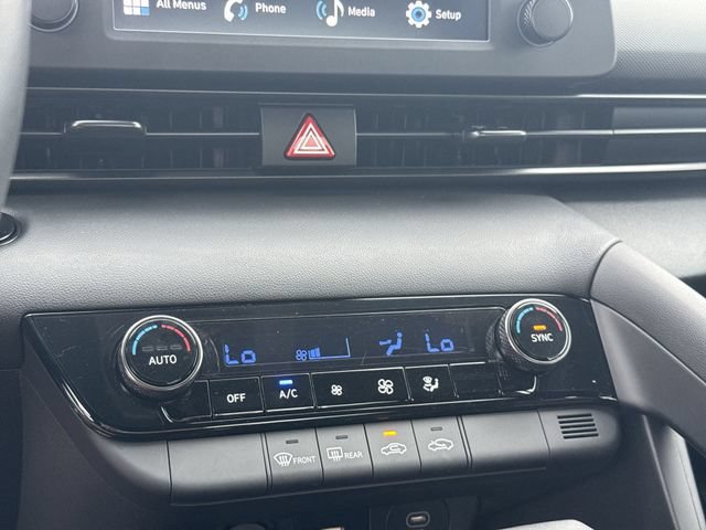 Certified 2025 Hyundai Elantra Sport FWD image 18