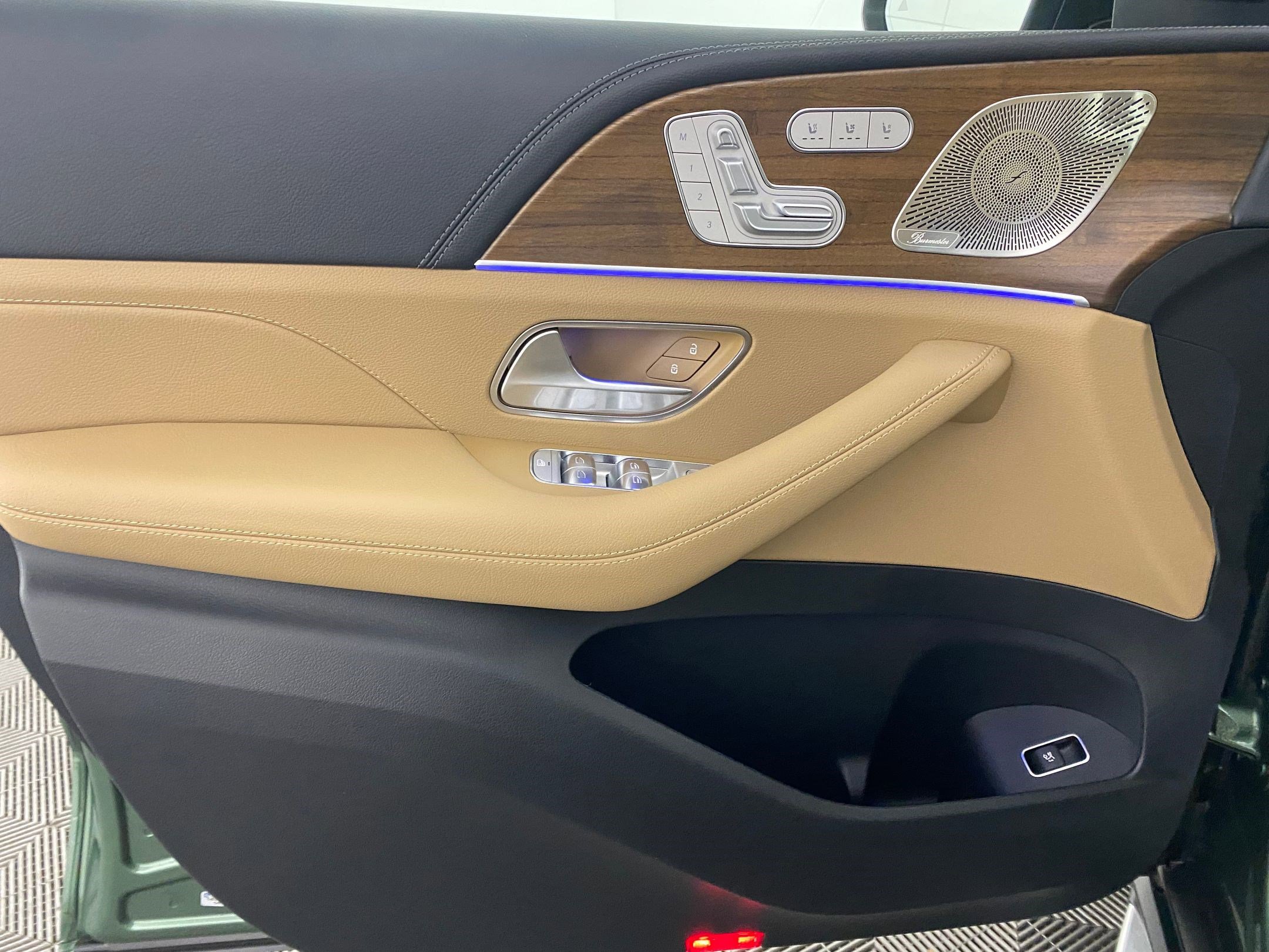 New 2025 Mercedes-Benz GLS 580 4MATIC image 11