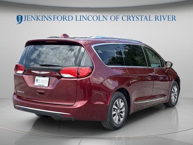 Used 2019 Chrysler Pacifica Touring-L Plus FWD image 5