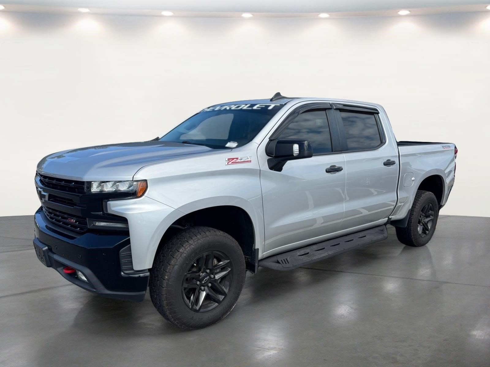 Used 2019 Chevrolet Silverado 1500 LT Trail Boss AWD/4WD image 2
