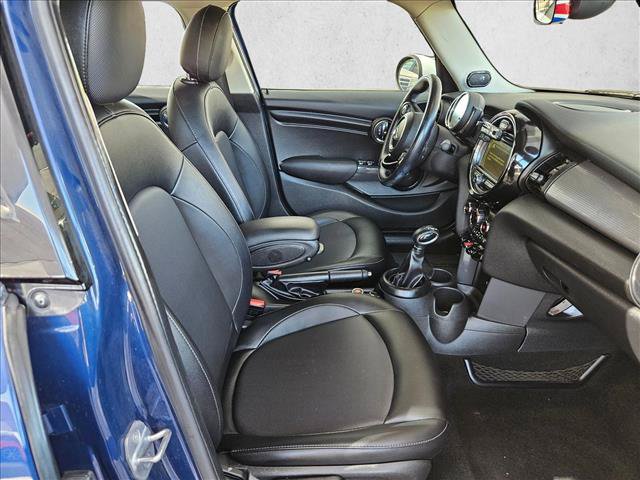 Used 2018 MINI Cooper 4-Door Hardtop FWD image 19