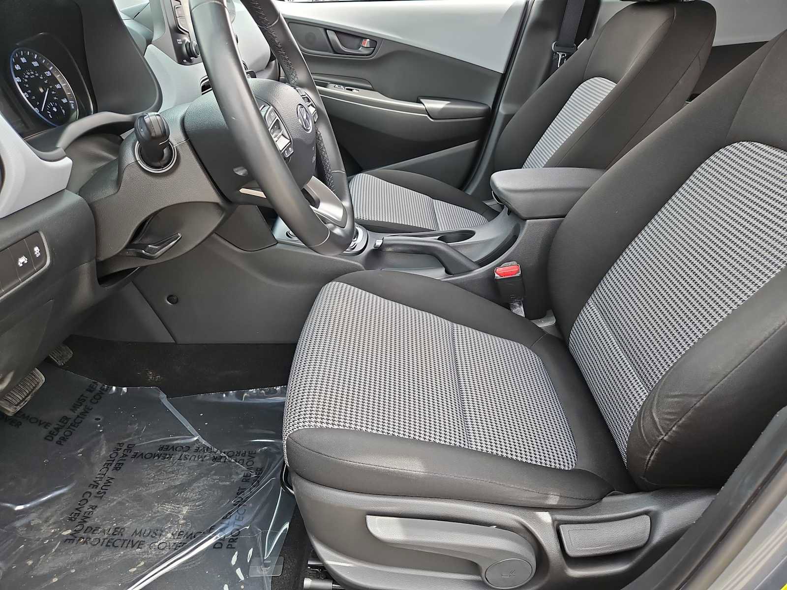 Certified 2021 Hyundai Kona SEL w/ Cargo Package image 16