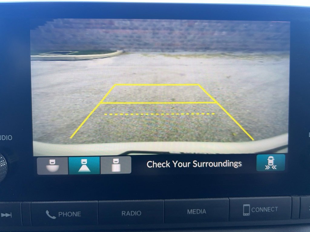 Used 2025 Honda Pilot Sport image 39