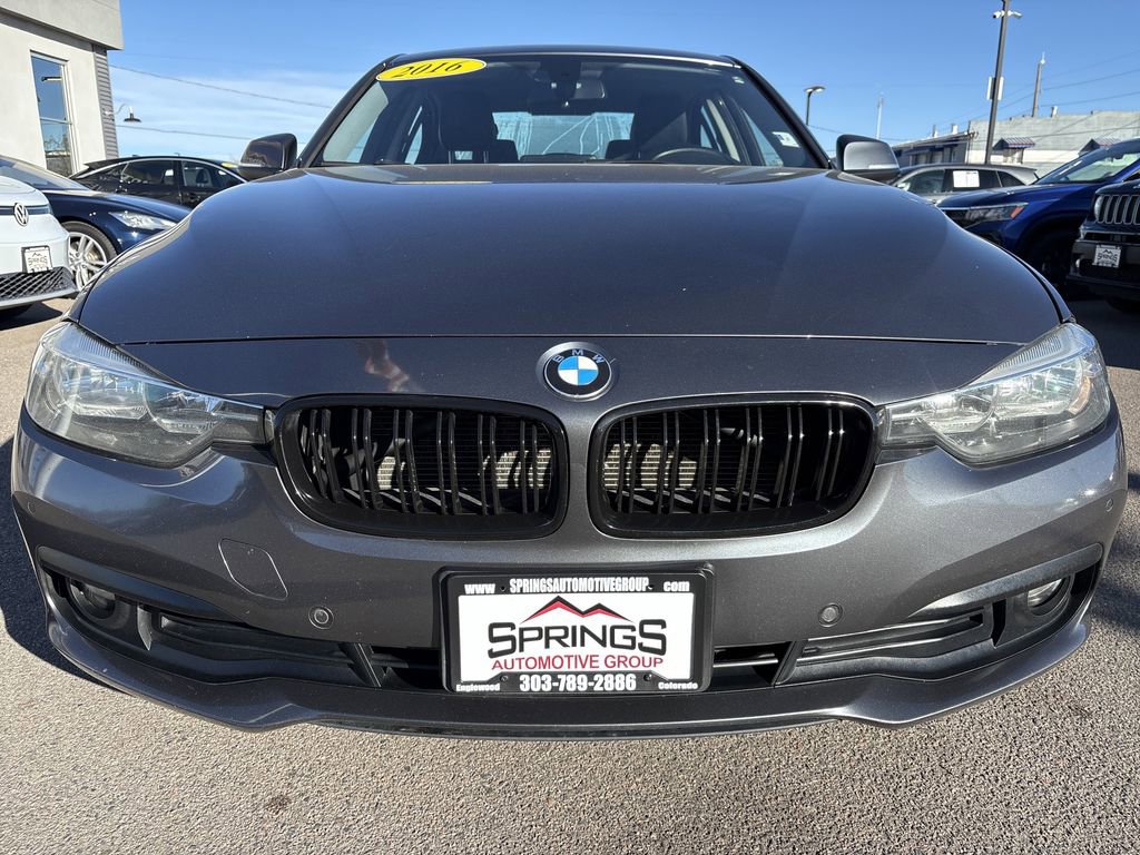 Used 2016 BMW 320i xDrive Sedan image 8