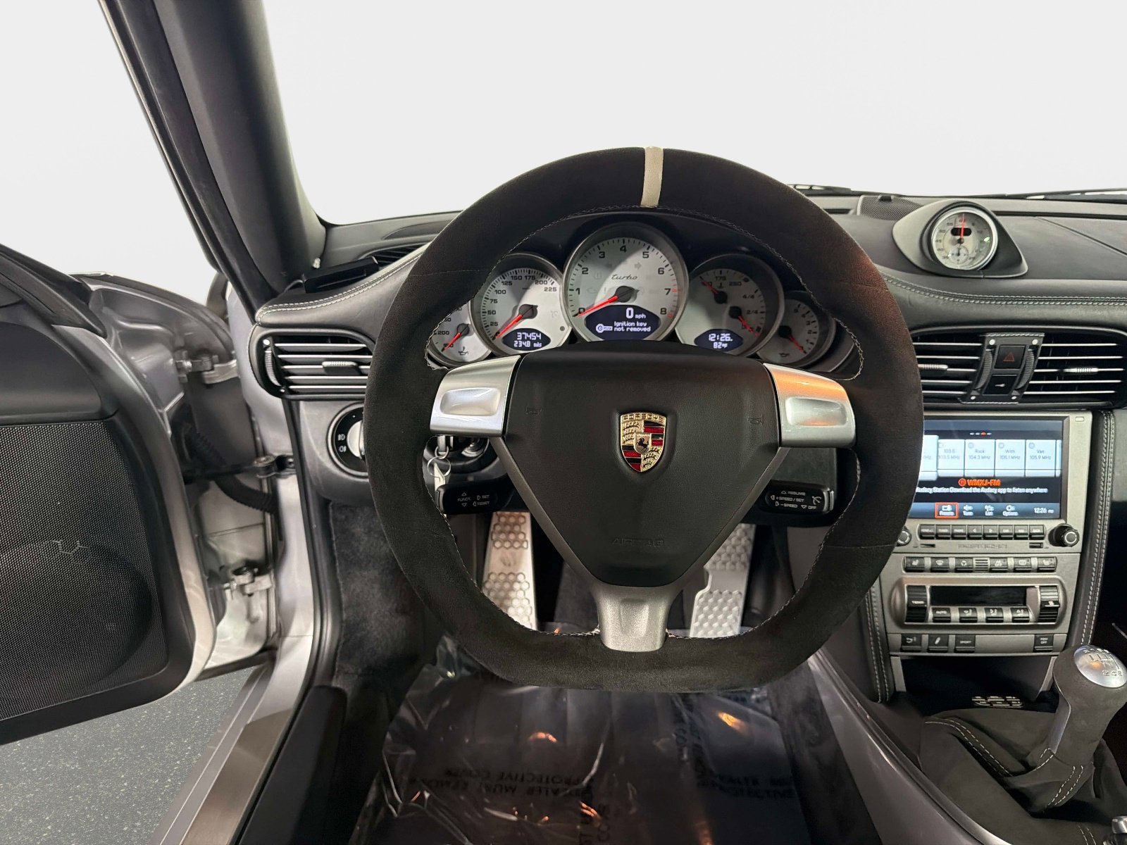 Used 2008 Porsche 911 Turbo AWD/4WD image 33