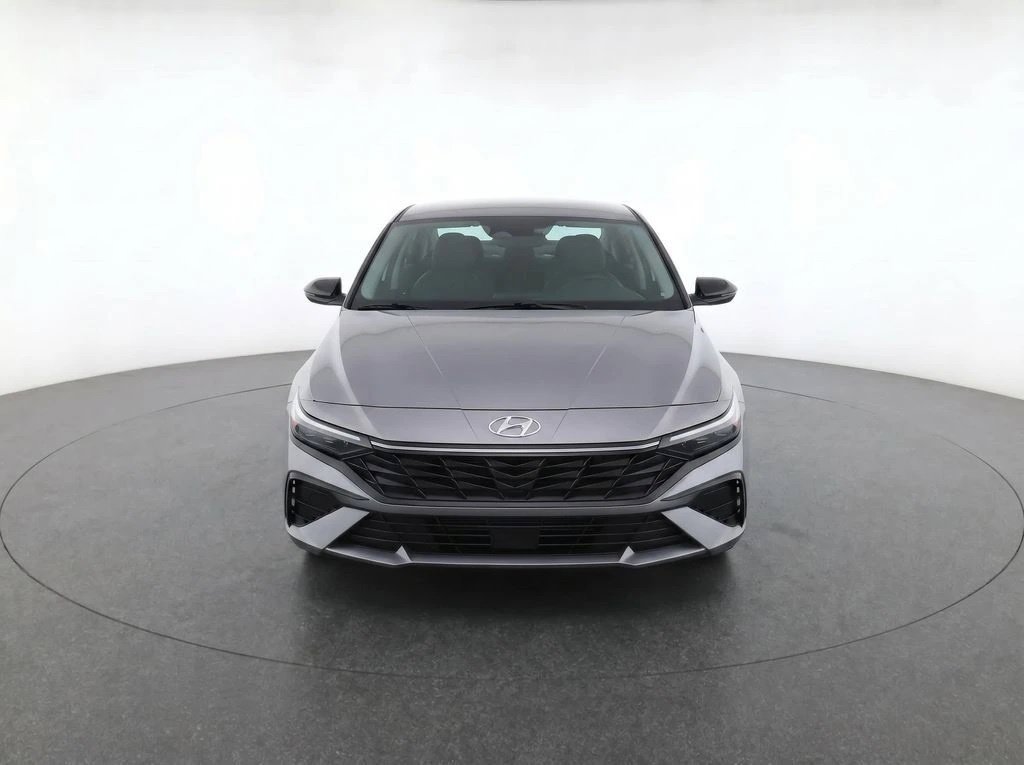 New 2026 Hyundai Elantra SEL Sport FWD image 5