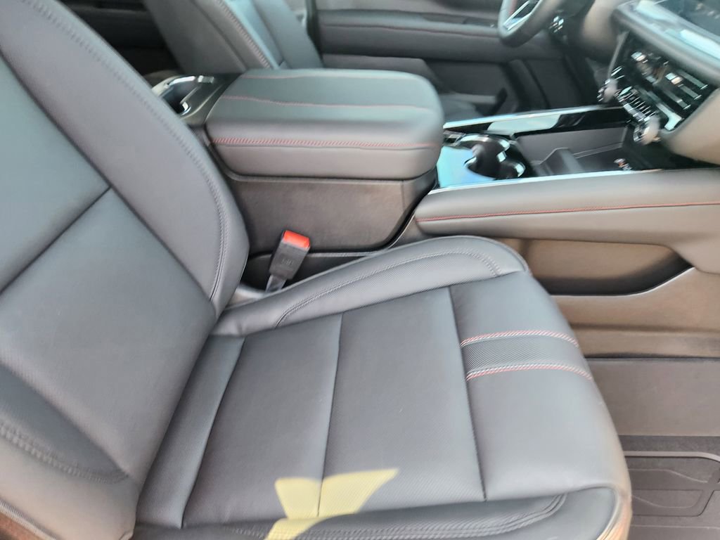 New 2026 Chevrolet Suburban RST w/ Advanced Technology Package image 10