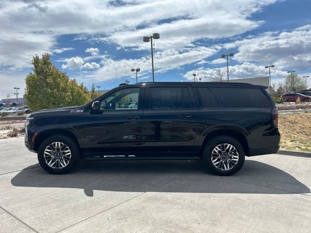 Used 2025 Chevrolet Suburban Z71 AWD/4WD image 4
