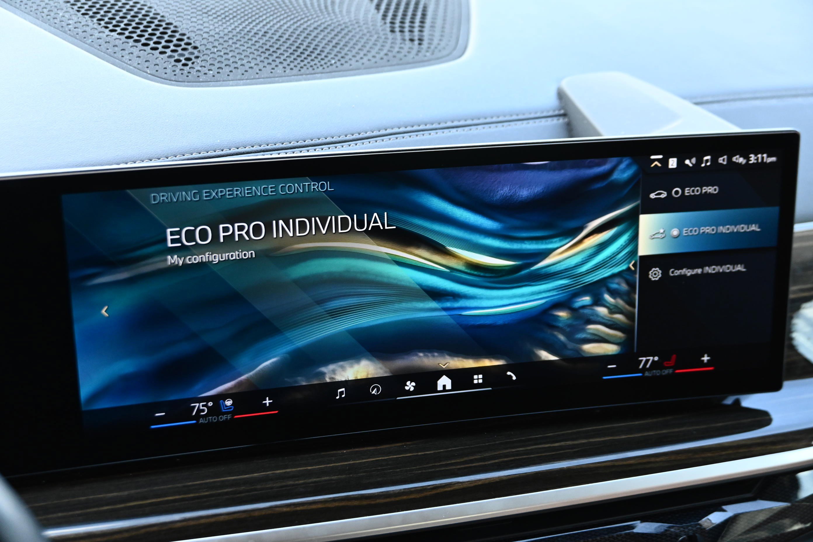 Certified 2024 BMW X7 xDrive40i w/ Premium Package image 31