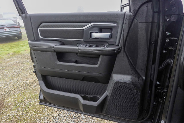 New 2026 RAM 3500 Big Horn AWD/4WD image 23