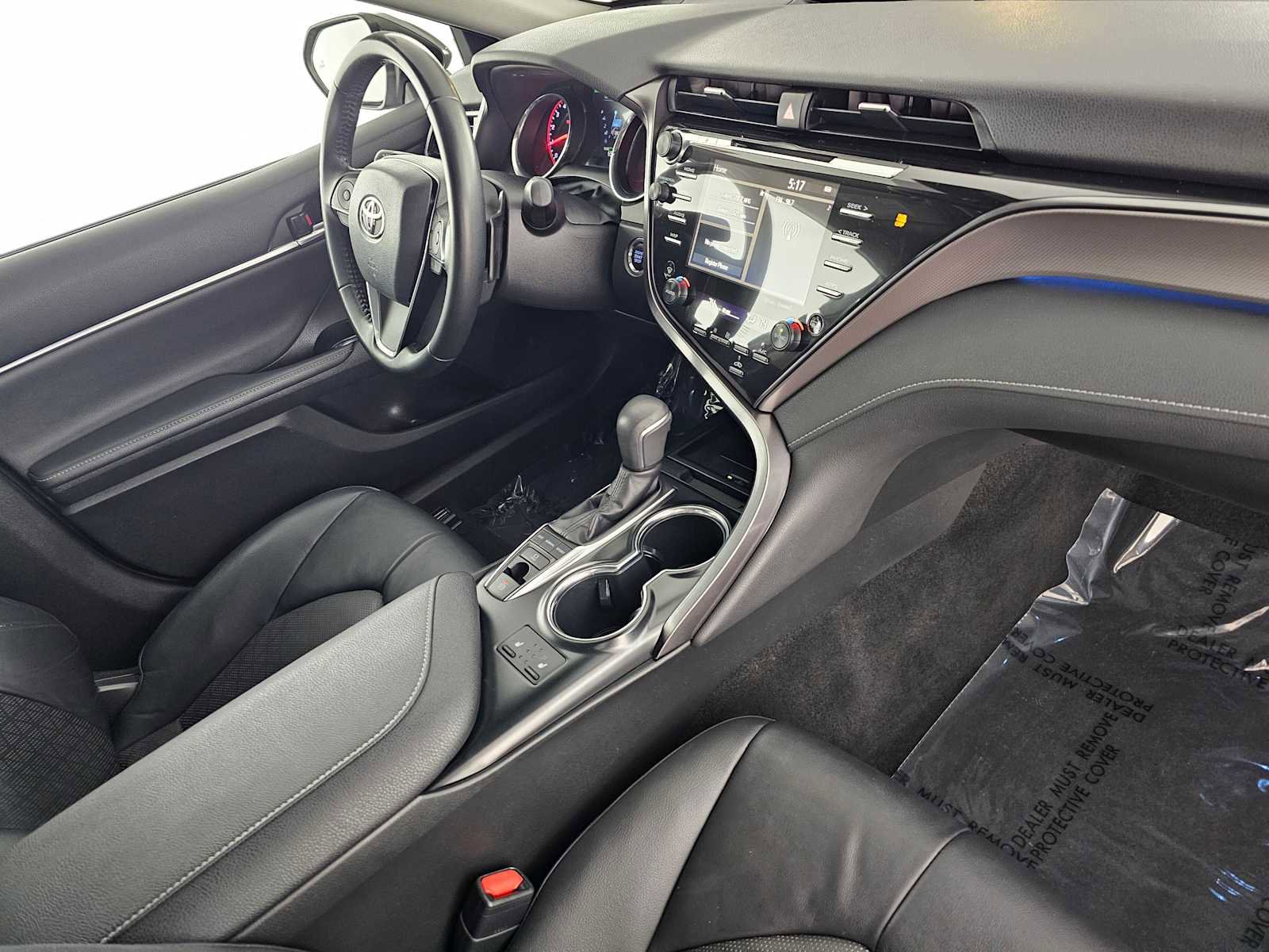 Used 2019 Toyota Camry XSE image 11