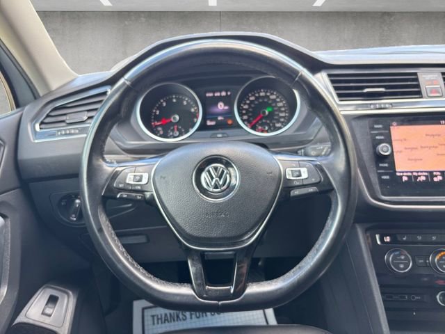 Used 2018 Volkswagen Tiguan SEL FWD image 25