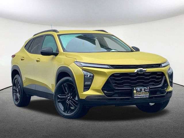 Used 2024 Chevrolet Trax ACTIV w/ Driver Confidence Package image 2