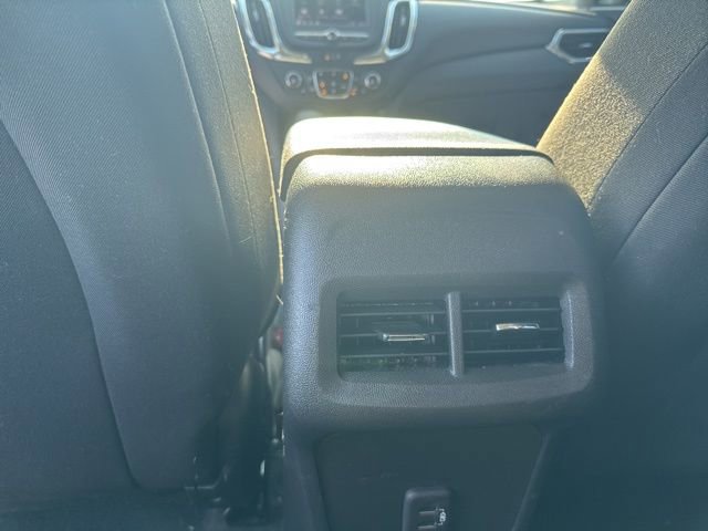 Used 2023 Chevrolet Equinox LT image 32