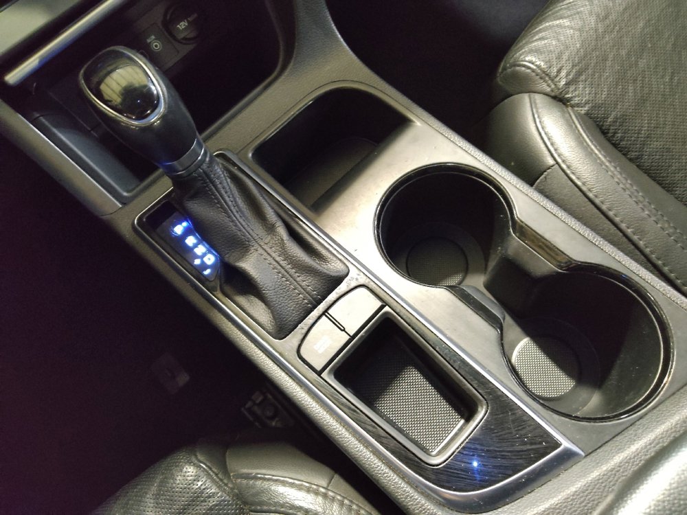 Used 2015 Hyundai Sonata Limited image 26