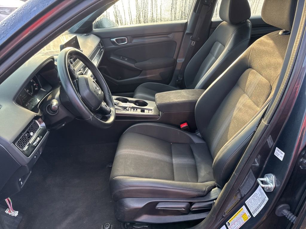 Used 2023 Honda Civic Sport image 5