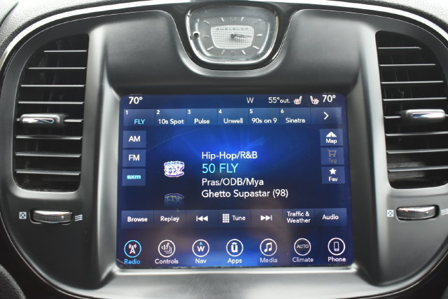 Used 2017 Chrysler 300 S RWD image 26
