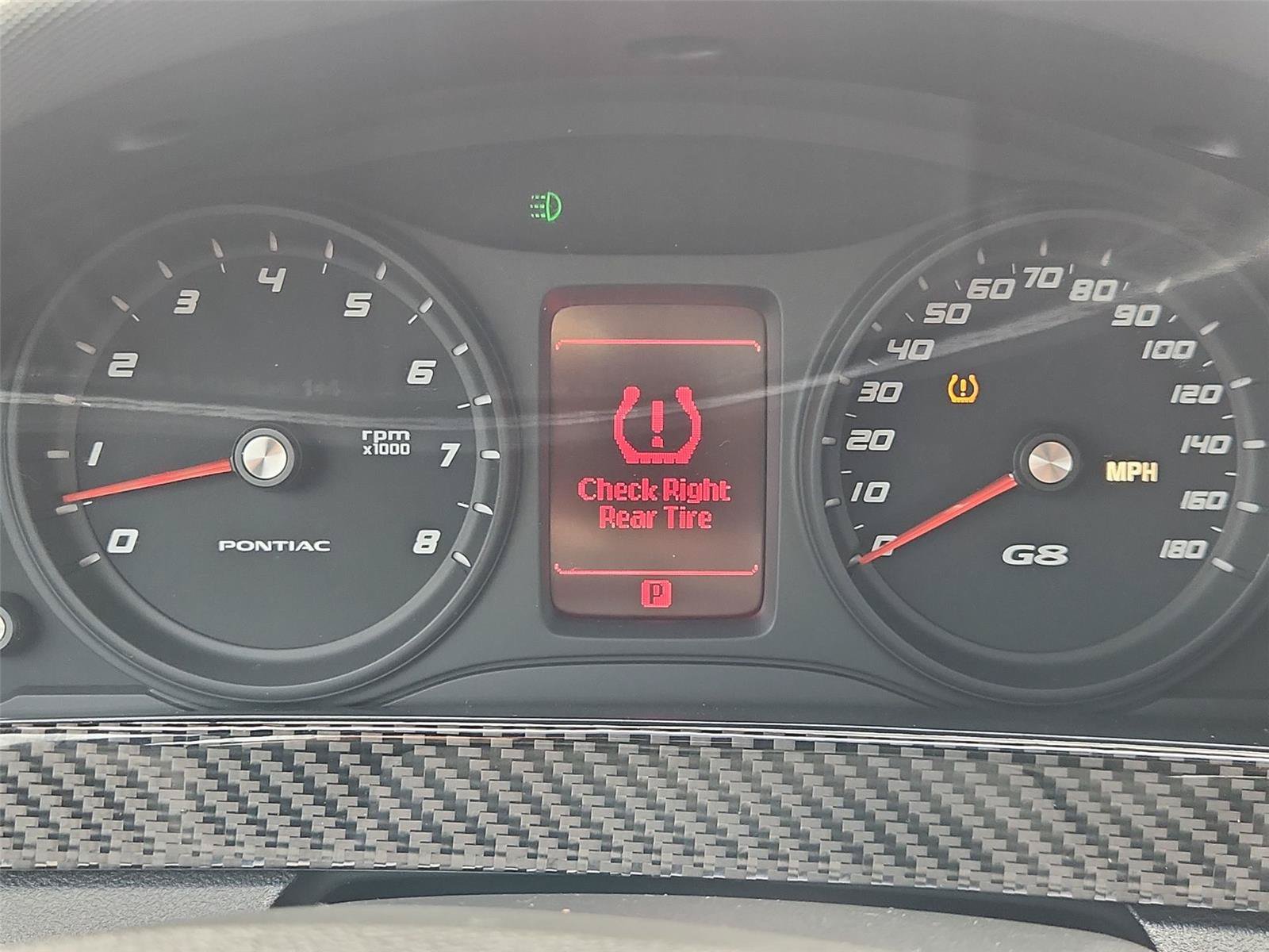 Used 2009 Pontiac G8 w/ Premium Package RWD image 12