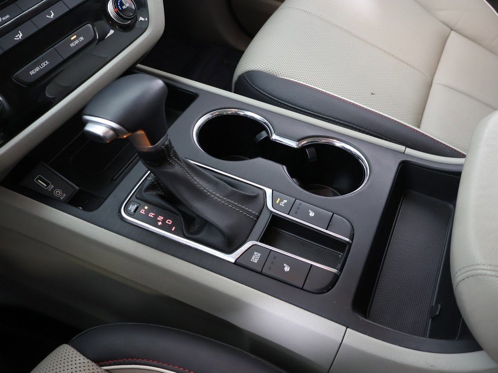 Used 2019 Kia Sedona EX image 47