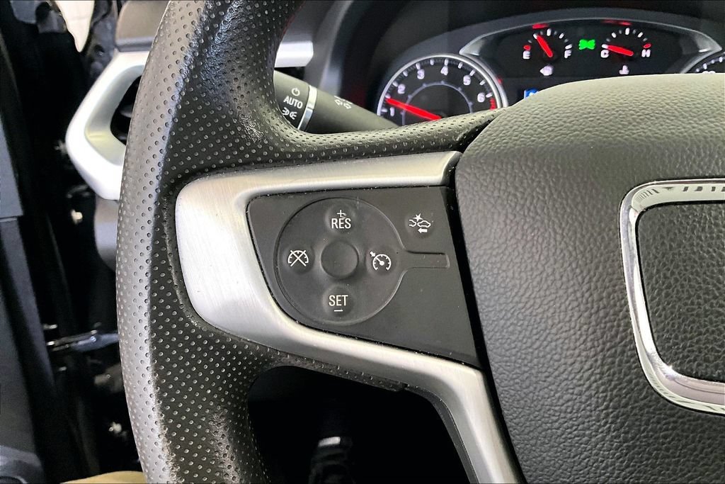 Used 2023 GMC Acadia SLE w/ Driver Convenience Package FWD image 11