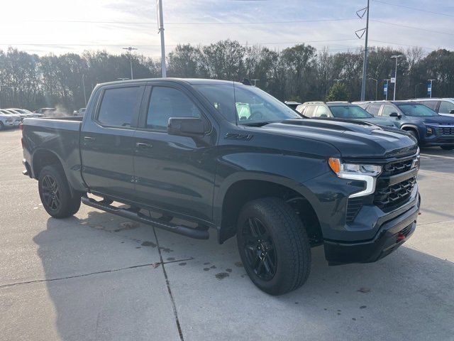 Used 2025 Chevrolet Silverado 1500 LT Trail Boss w/ Convenience Package II image 13
