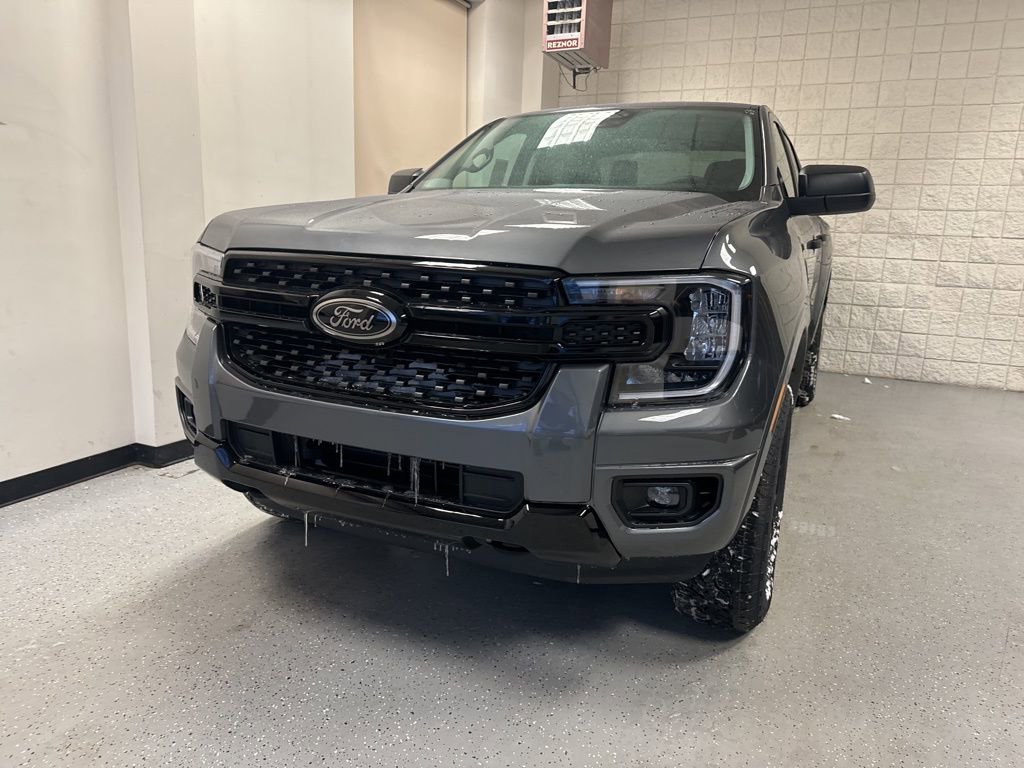New 2026 Ford Ranger XLT w/ Black Appearance Package image 11