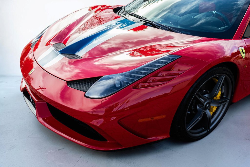 Used 2015 Ferrari 458 Speciale Coupe RWD image 30