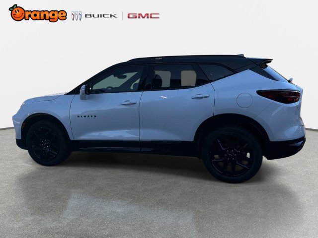 Used 2023 Chevrolet Blazer RS w/ Driver Confidence II Package AWD/4WD image 6