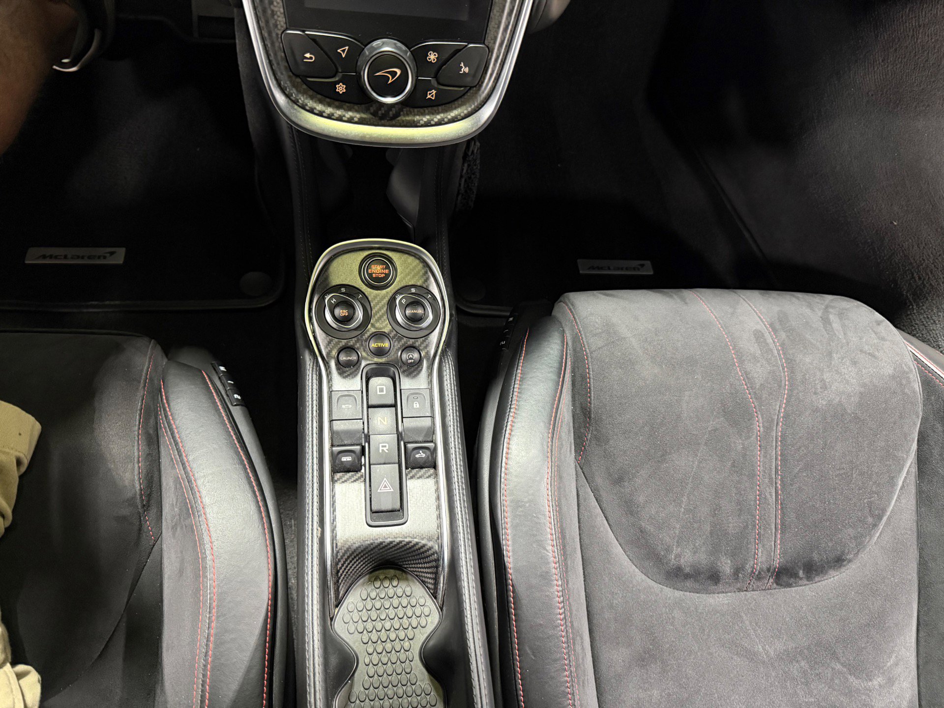 Used 2018 McLaren 570S Spider image 40