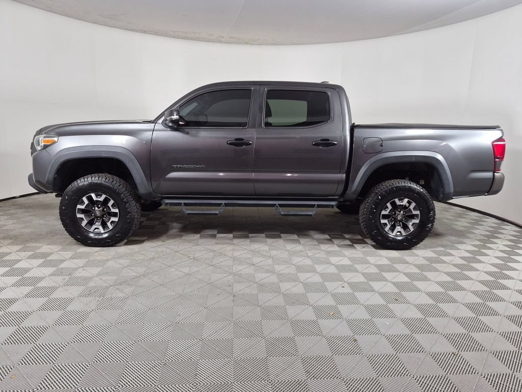 Used 2019 Toyota Tacoma TRD Off-Road AWD/4WD image 6