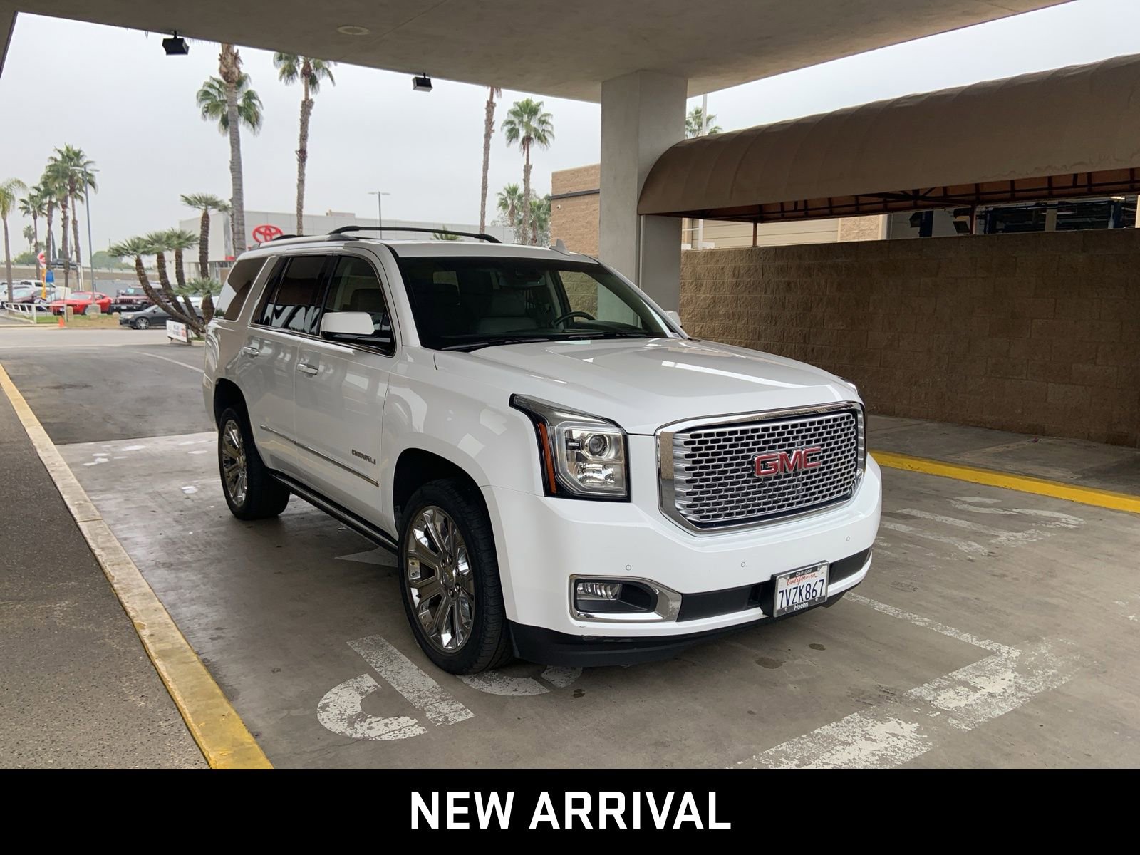 Used 2016 GMC Yukon Denali w/ Open Road Package image 3