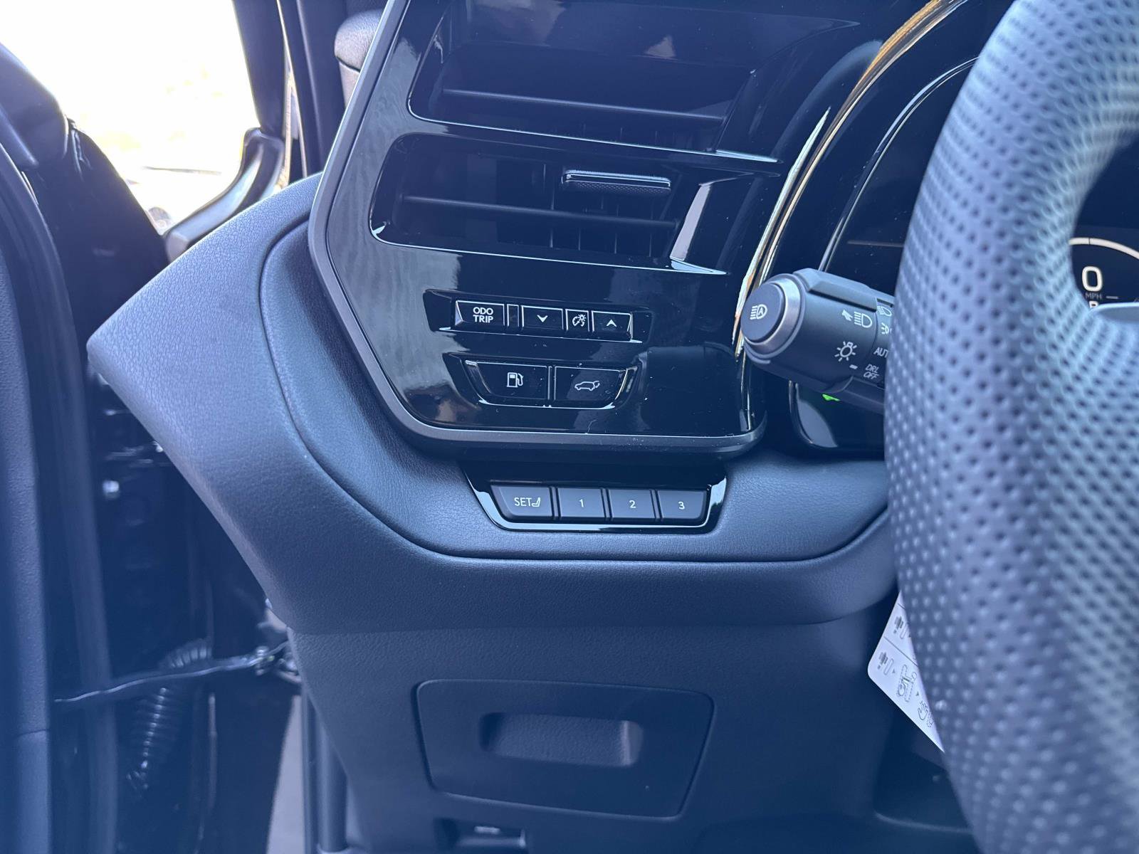 New 2026 Lexus TX 500h AWD image 31