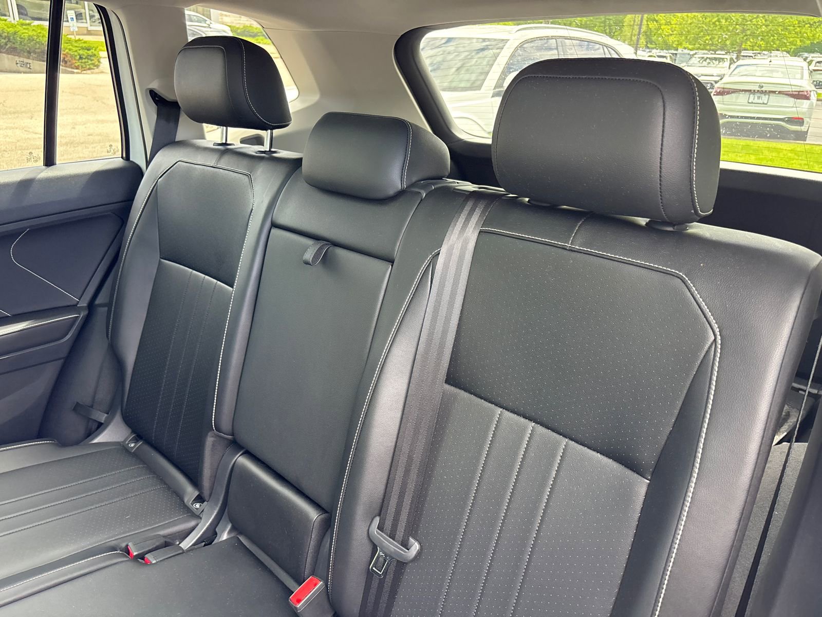 Used 2024 Volkswagen Tiguan SE w/ Panoramic Sunroof Package AWD/4WD image 24