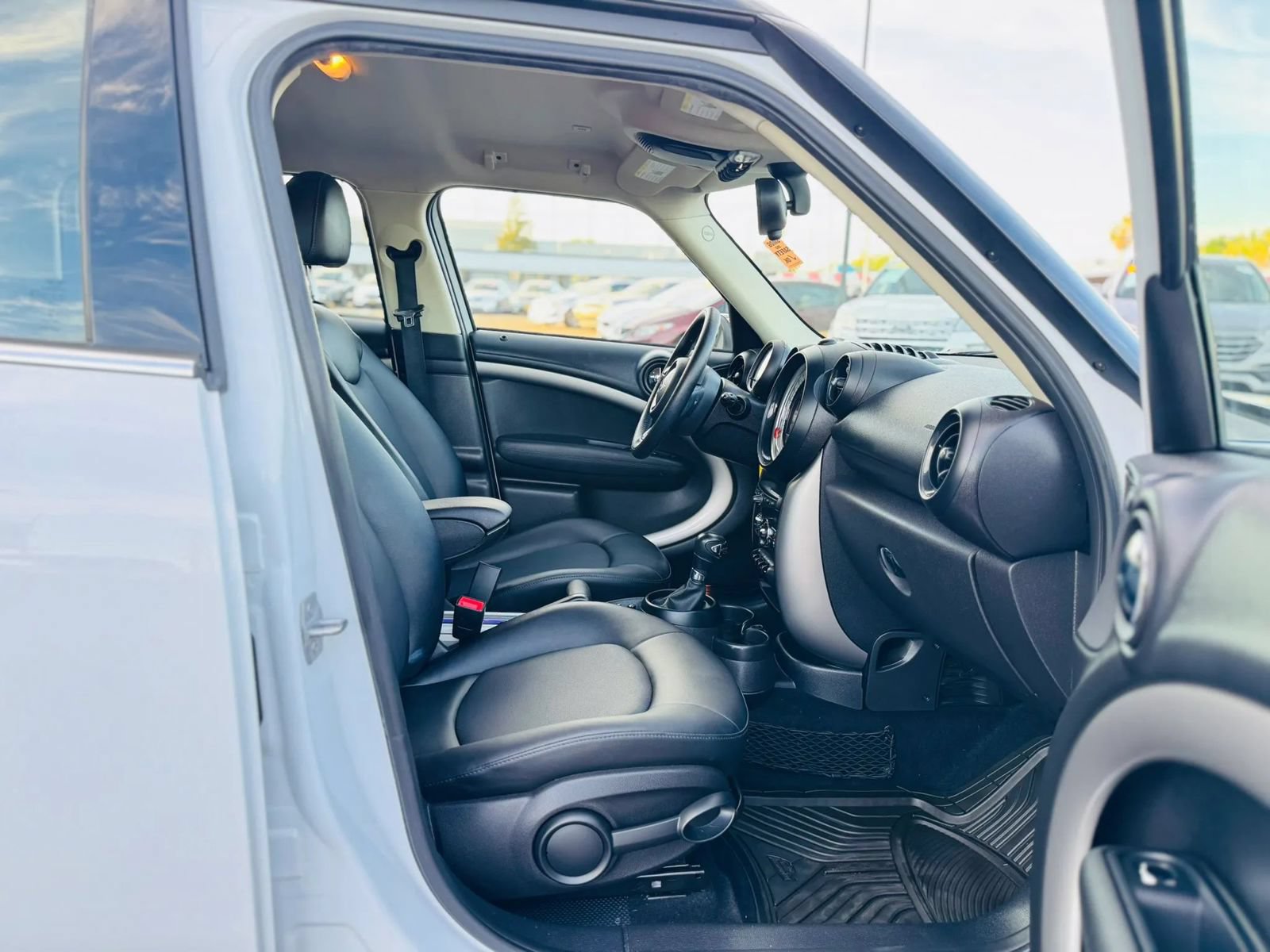 Used 2014 MINI Cooper Countryman FWD image 12
