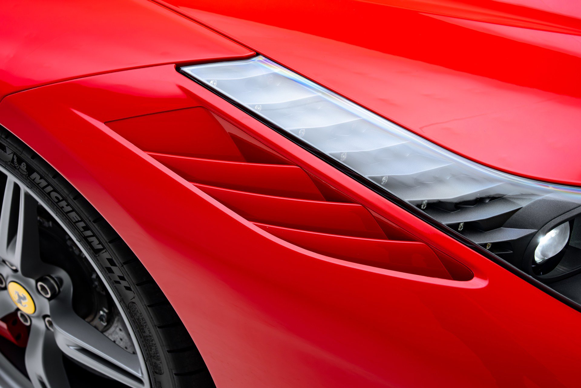 Used 2015 Ferrari 458 Speciale Coupe RWD image 16
