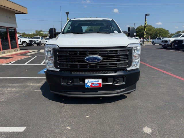 New 2026 Ford F250 XL w/ FX4 Off-Road Package image 3