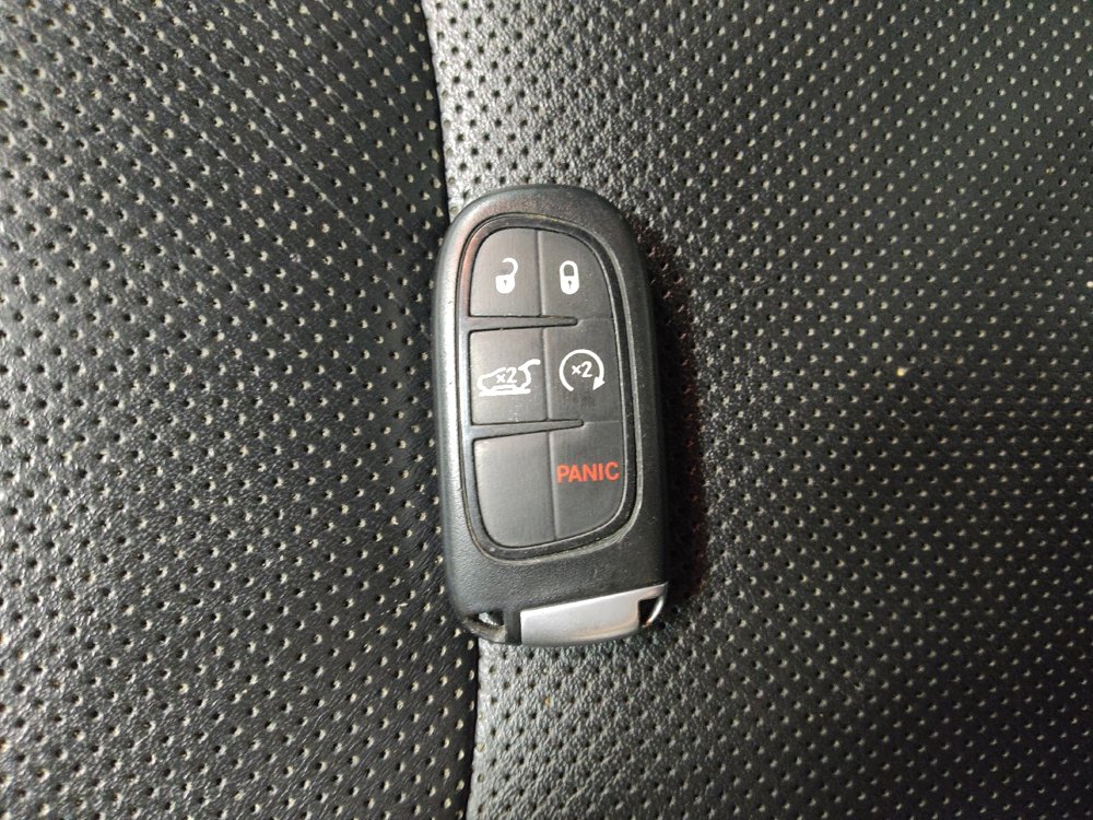 Used 2019 Jeep Cherokee High Altitude AWD/4WD image 32