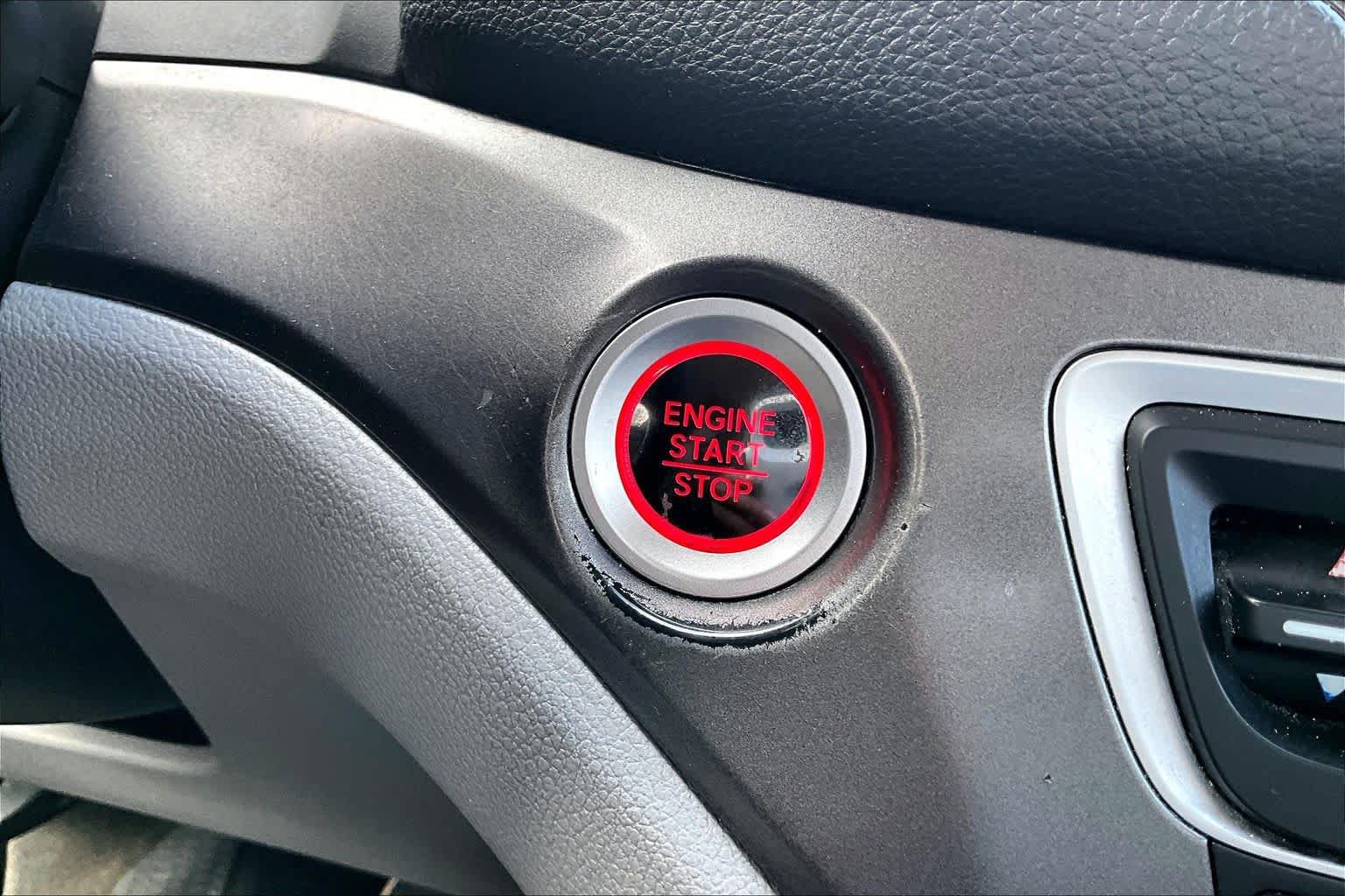 Used 2016 Honda Pilot EX image 35