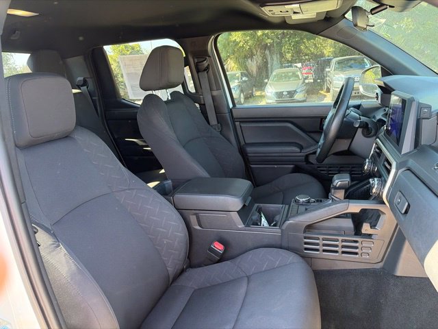 Used 2025 Toyota Tacoma SR AWD/4WD image 13