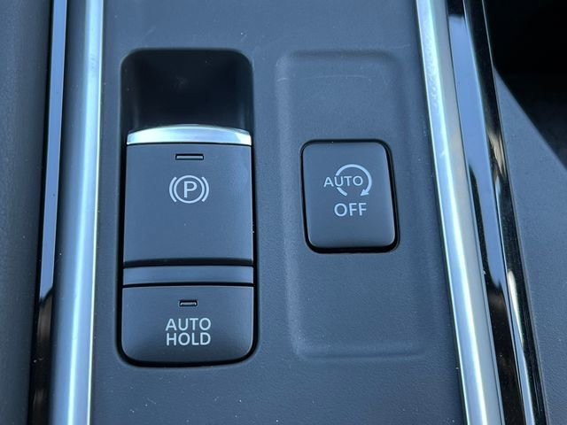 New 2026 Nissan Pathfinder SL image 32