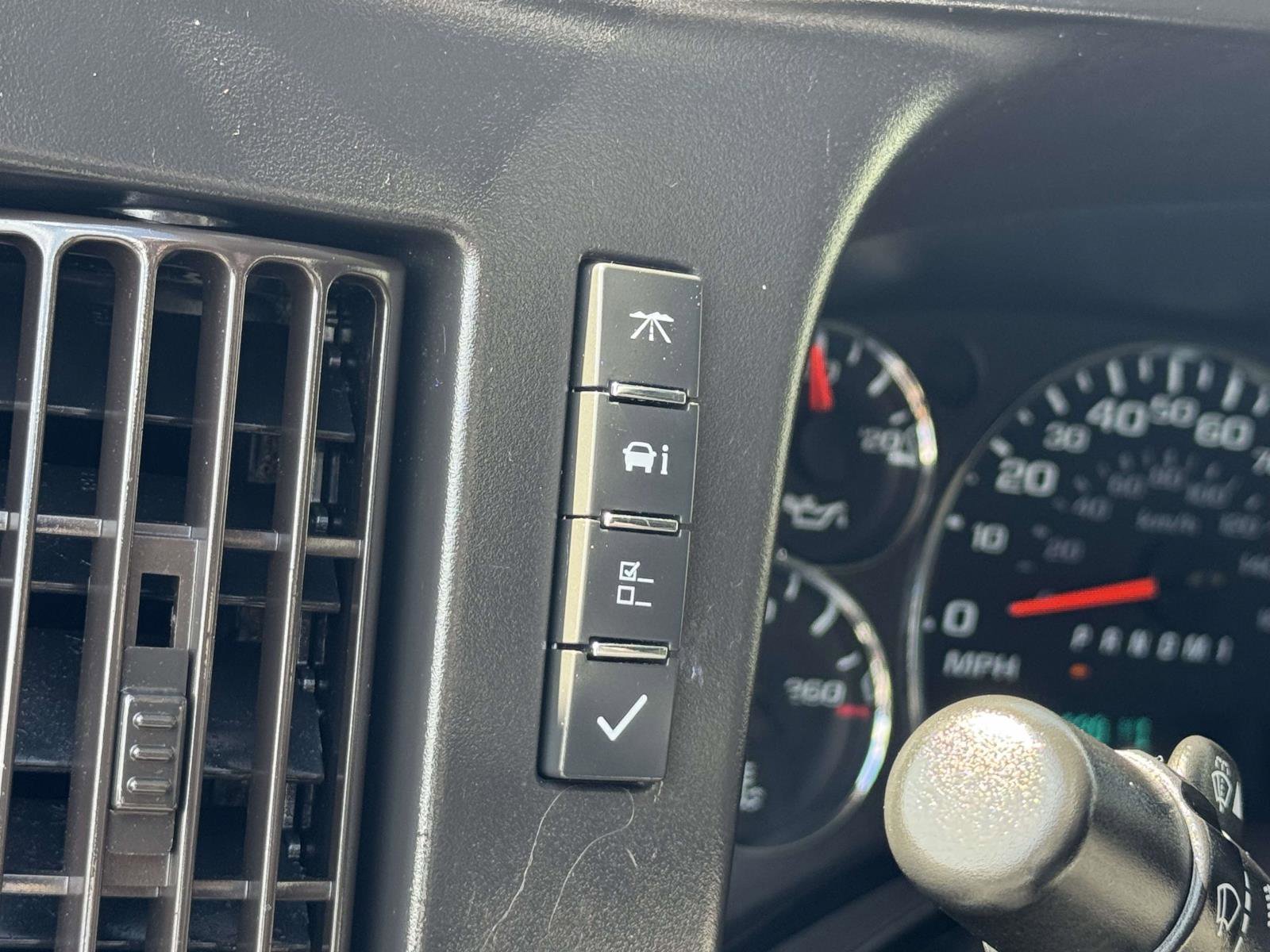 Used 2021 GMC Savana 2500 w/ Driver Convenience Package image 10