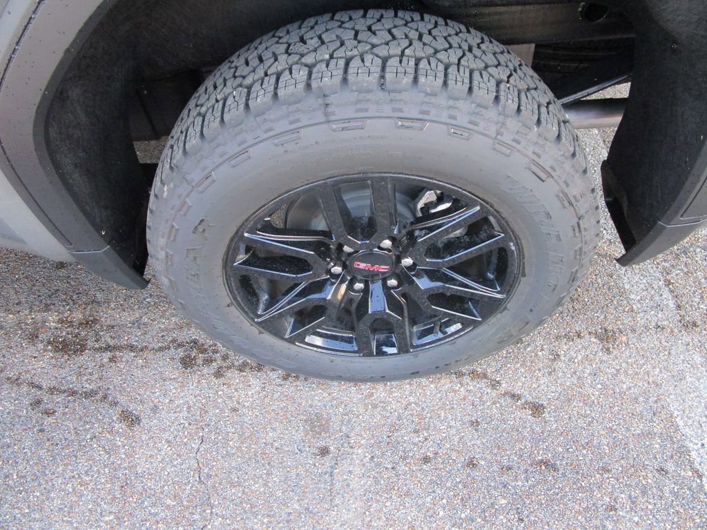 New 2026 GMC Sierra 1500 Elevation image 9