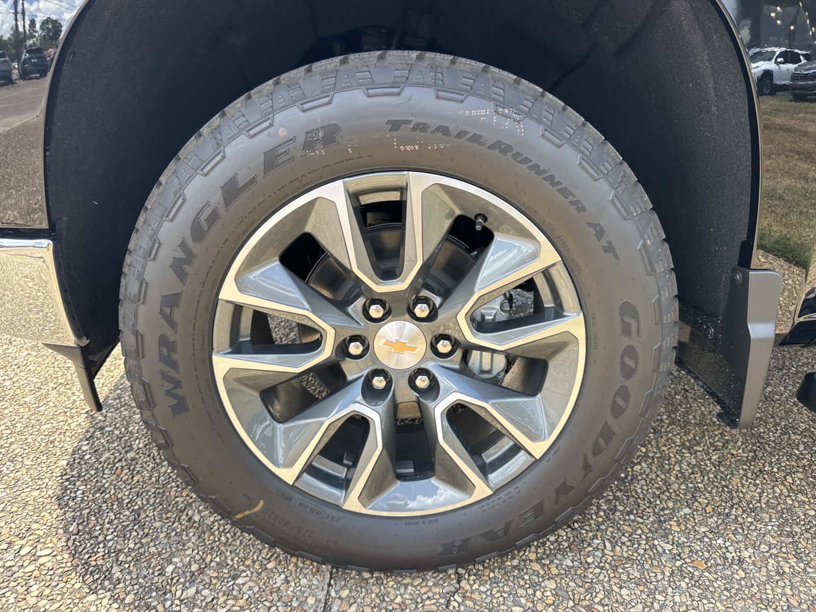 New 2026 Chevrolet Silverado 1500 LT AWD/4WD image 3