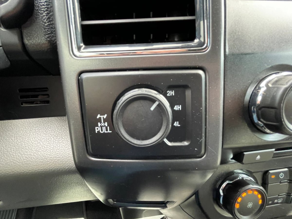 Used 2017 Ford F150 XLT w/ Equipment Group 301A Mid AWD/4WD image 30