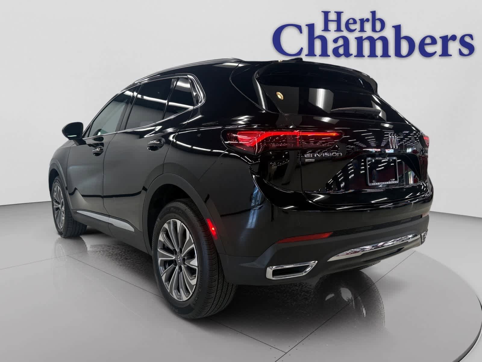 Used 2024 Buick Envision Preferred AWD/4WD image 3