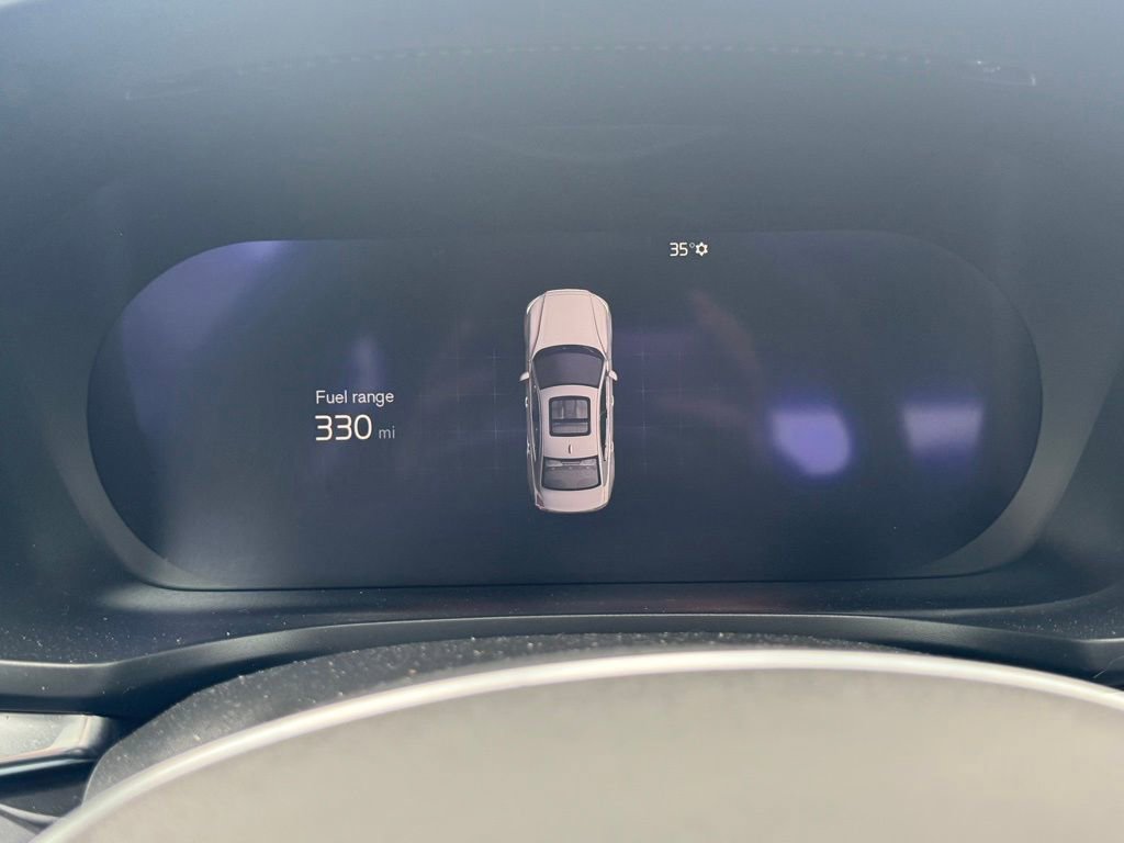 Used 2024 Volvo S60 B5 Plus image 40