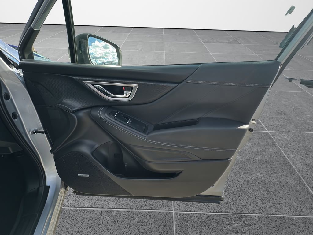 Used 2020 Subaru Forester Limited w/ Popular Package #3 image 23