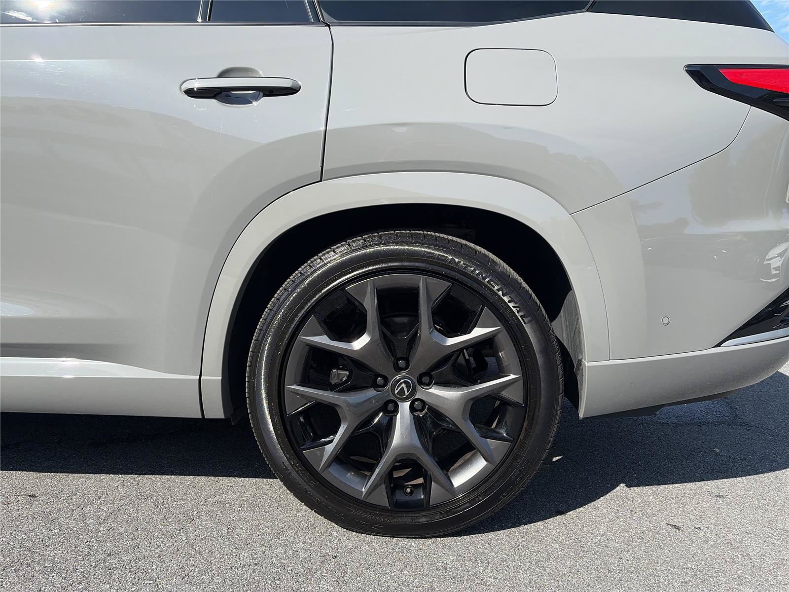 Certified 2025 Lexus TX 500h AWD w/ Technology Package image 12