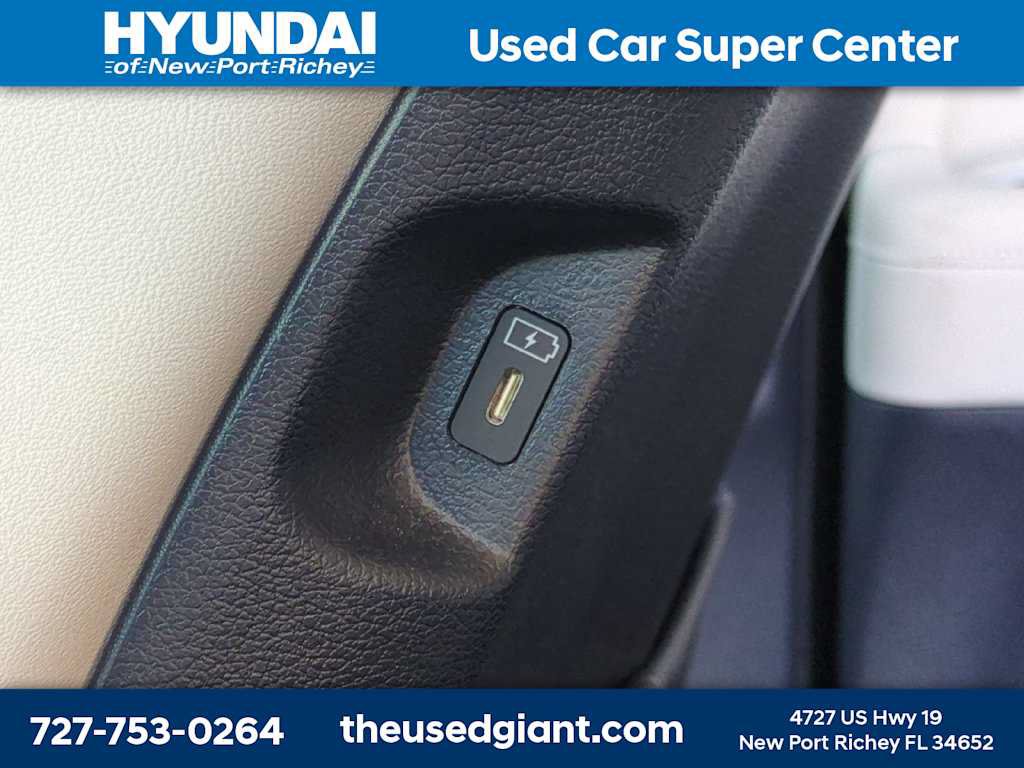 Used 2025 Hyundai Palisade Calligraphy FWD image 17